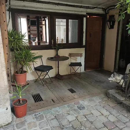 Apartment Studio *